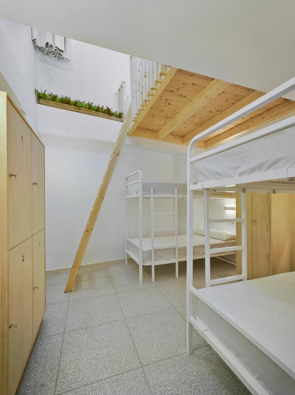 Loop Inn Hostel קרטחנה מראה חיצוני תמונה
