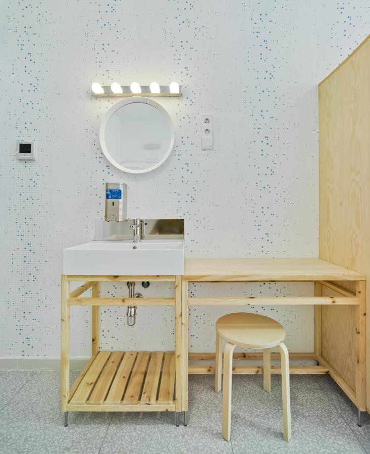 Loop Inn Hostel קרטחנה מראה חיצוני תמונה